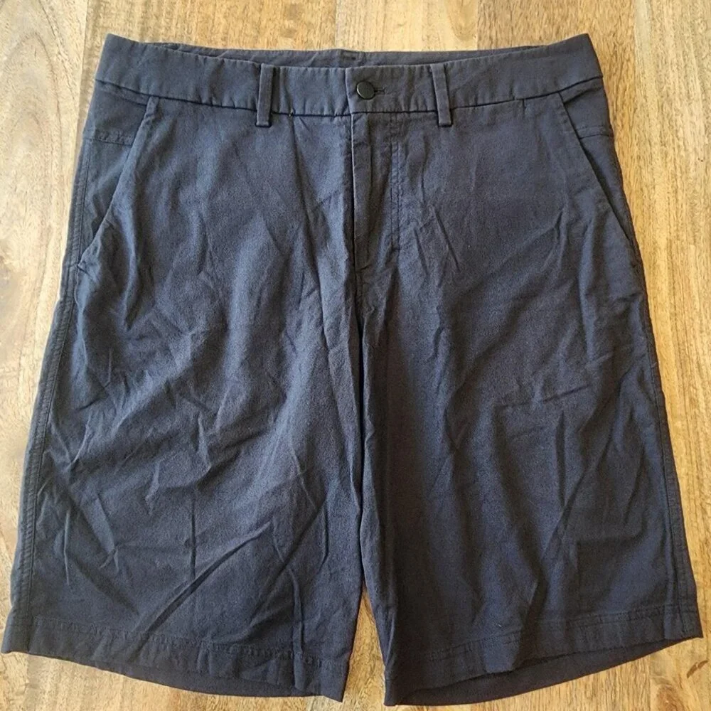 Lululemon Athletica Shorts Mens 36 Charcoal Chino Stretch Casual Golf Athletic